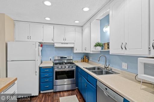 7161 Unity Avenue N, Brooklyn Center, MN 55429
