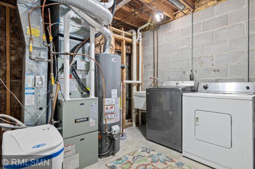 7161 Unity Avenue N, Brooklyn Center, MN 55429