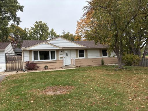 2206 W 89th Street W, Bloomington, MN 55431