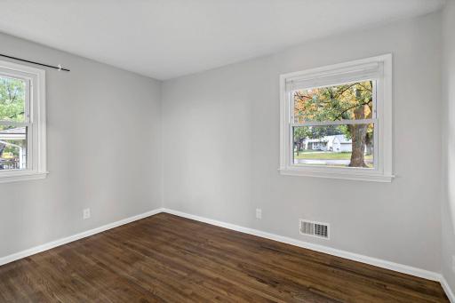 24-web-or-mls-2206 W 89th St Minneapolis MN_0027.jpg
