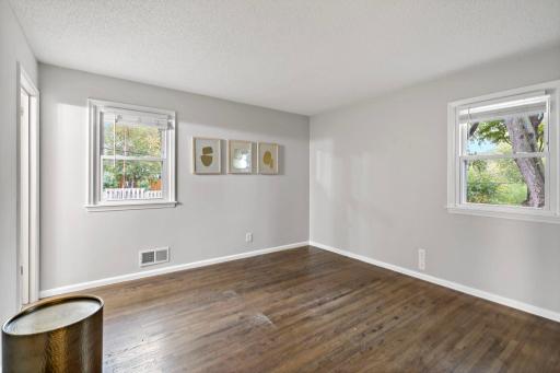 27-web-or-mls-2206 W 89th St Minneapolis MN_0030.jpg