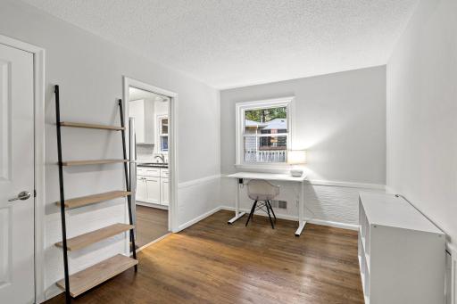 18-web-or-mls-2206 W 89th St Minneapolis MN_0021.jpg