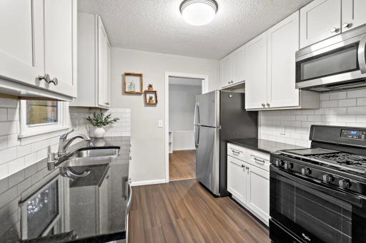 15-web-or-mls-2206 W 89th St Minneapolis MN_0018.jpg
