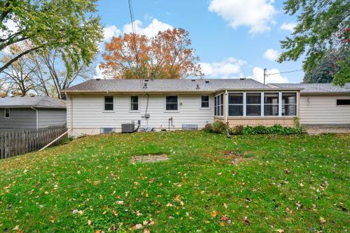 4-web-or-mls-2206 W 89th St Minneapolis MN_0007.jpg