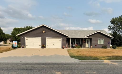 Photo for 326 Rock River Drive, Edgerton, MN 56128 - listing #7118435 326 Rock River Drive, Edgerton, MN 56128