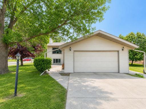 Photo for 325 2nd Street NW, Hillsboro, ND 58045 - listing #7118468 325 2nd Street NW, Hillsboro, ND 58045