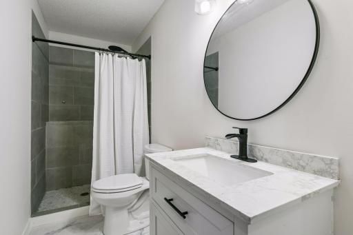 4635 Yorktown Lane North - Spacecrafting - 0030.jpg