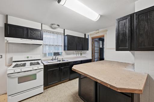 723 2nd Street NE, Minneapolis, MN 55413