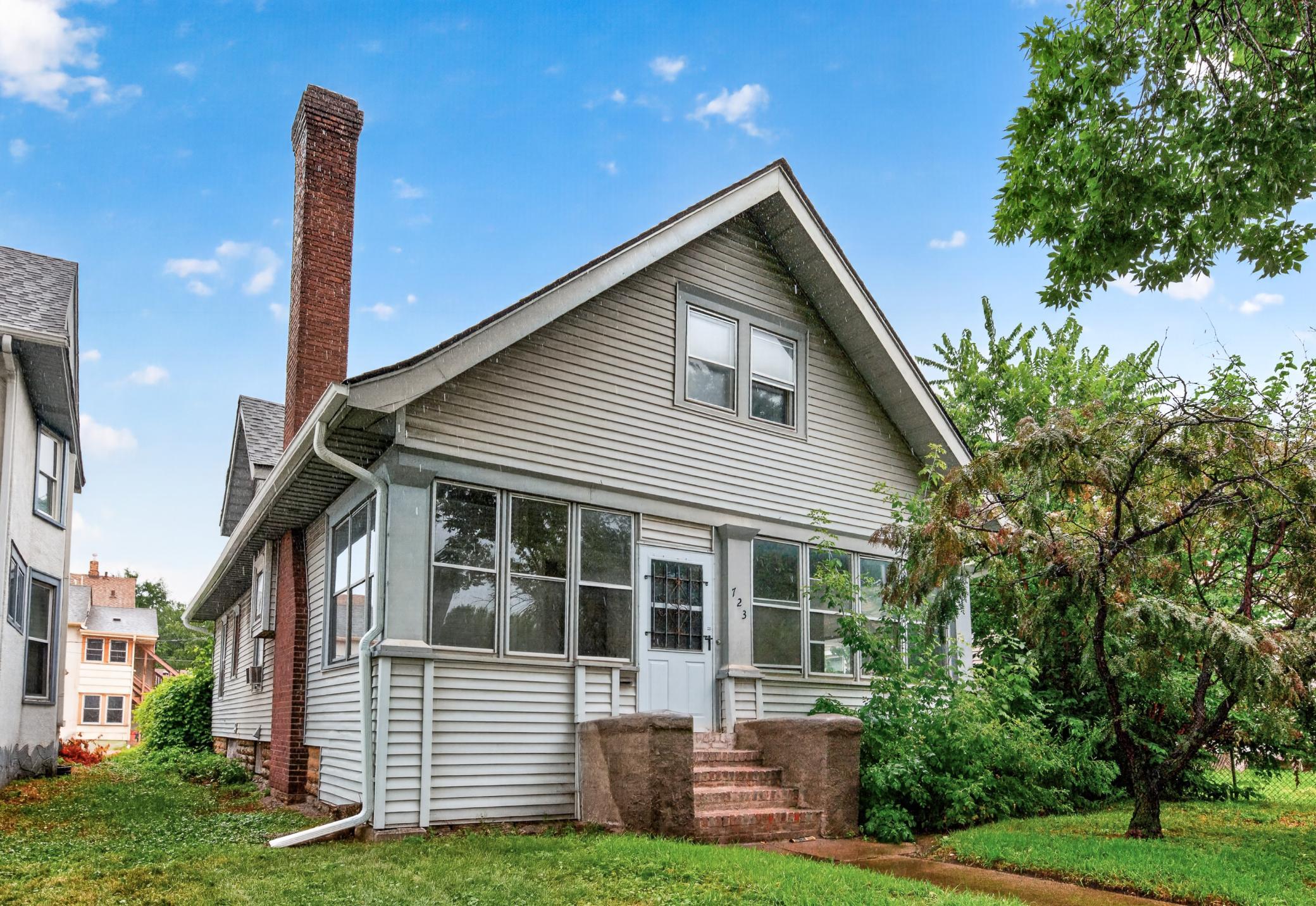 723 2nd Street NE, Minneapolis, MN 55413