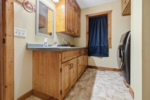 3339 Bluebird Road, Cushing, MN 56443