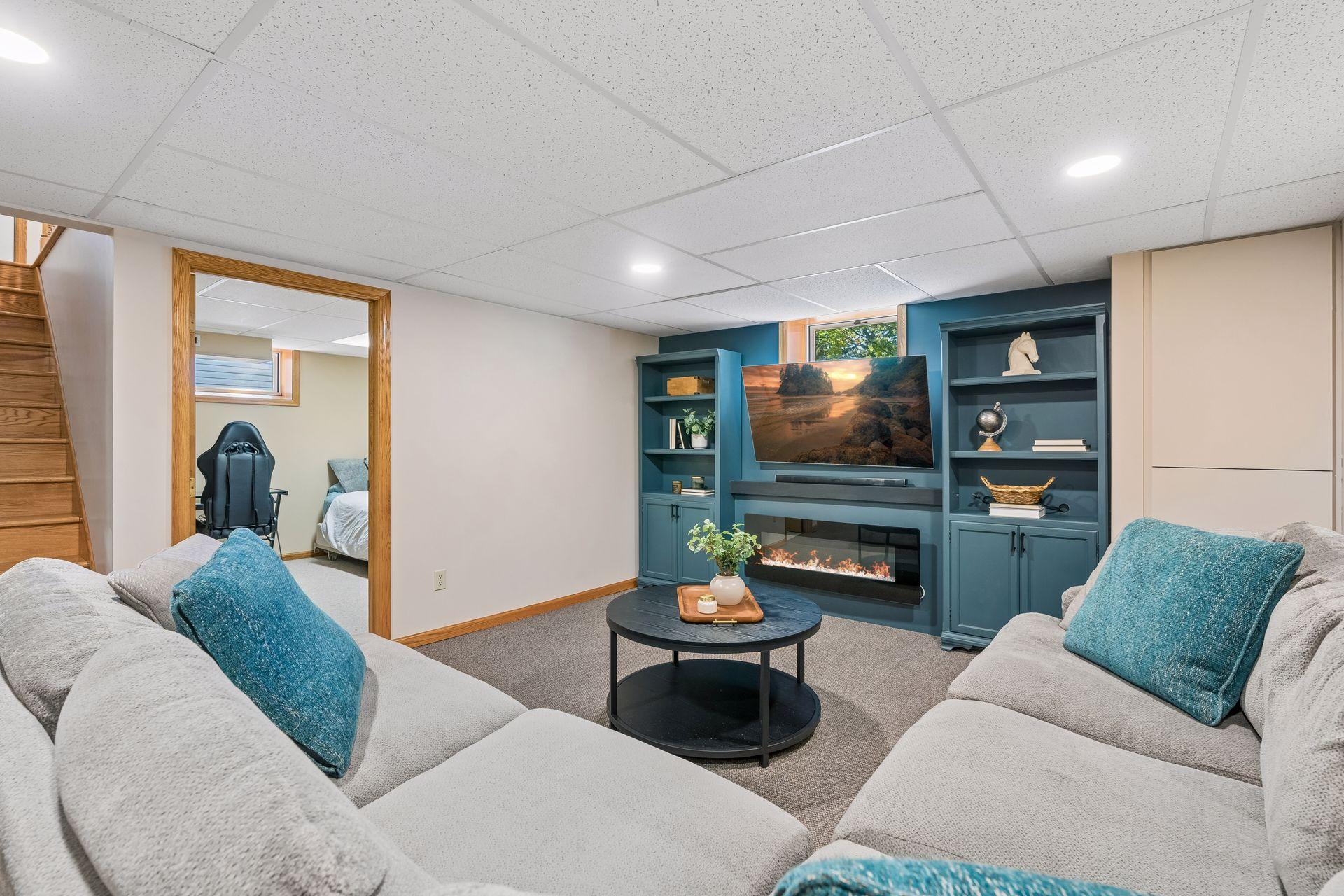 Such a beautiful family room!