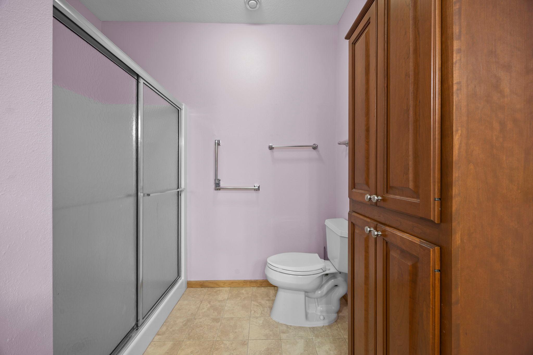Primary bath with separate shower and jetted soaking tub