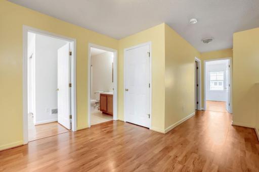 4903 Hamlet Ave N - Web Quality - 009 - 06 Foyer.jpg