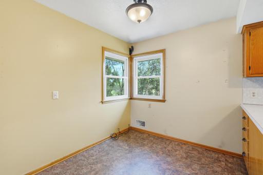 11018 Rich Valley Boulevard, Inver Grove Heights, MN 55077