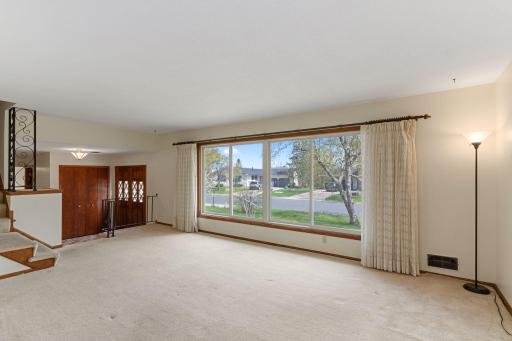 9908 Oxborough Road, Minneapolis, MN 55437