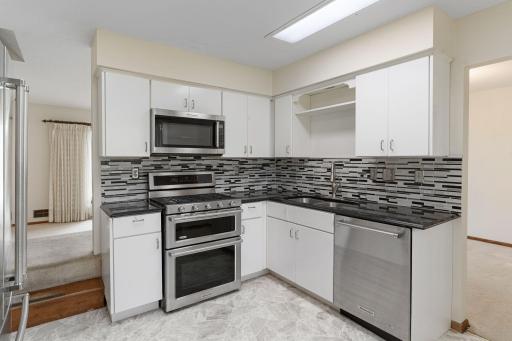 9908 Oxborough Road, Minneapolis, MN 55437