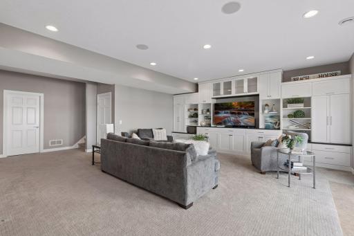 1936 Shorewood Lane, Mound, MN 55364