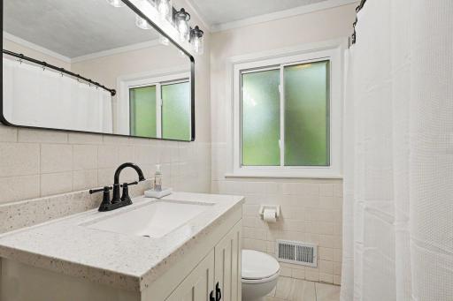 Upper Level Full Bath