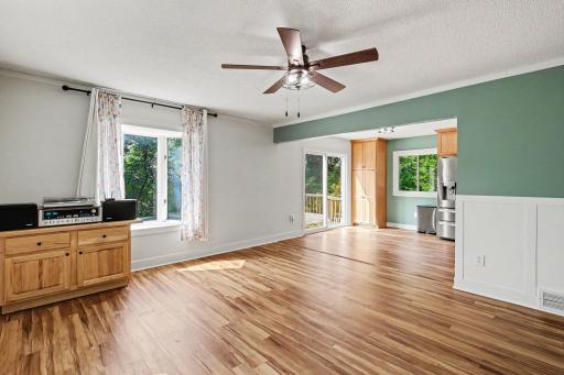 Open living space to dinette