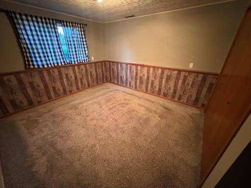 406 Noland Avenue, Hayward, MN 56043