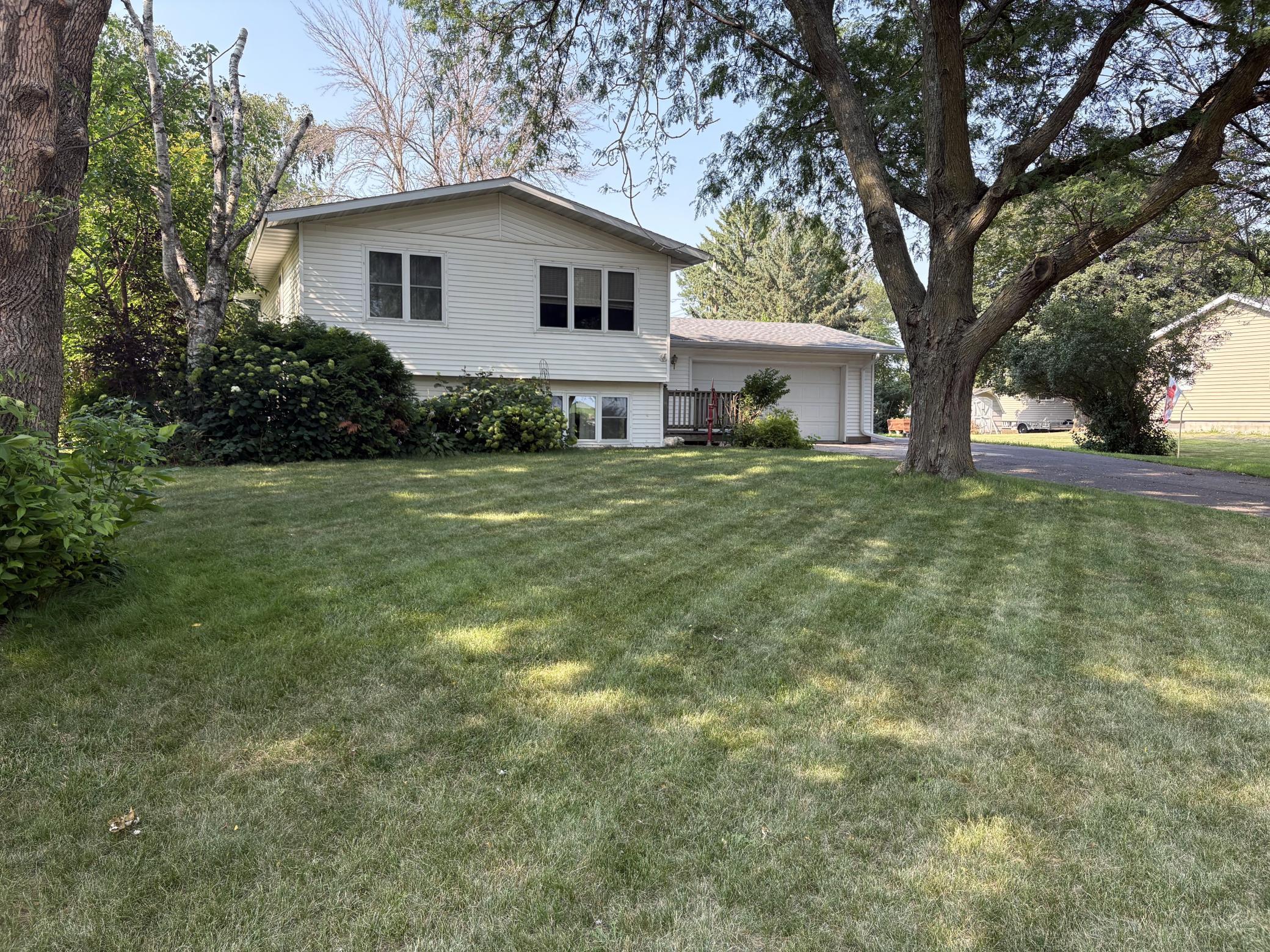 7118681