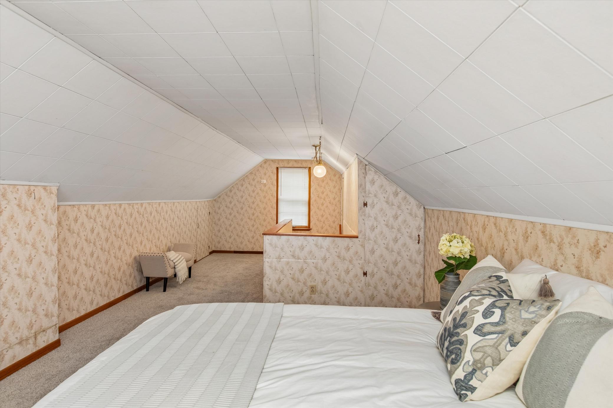 Great space - windows at each end.