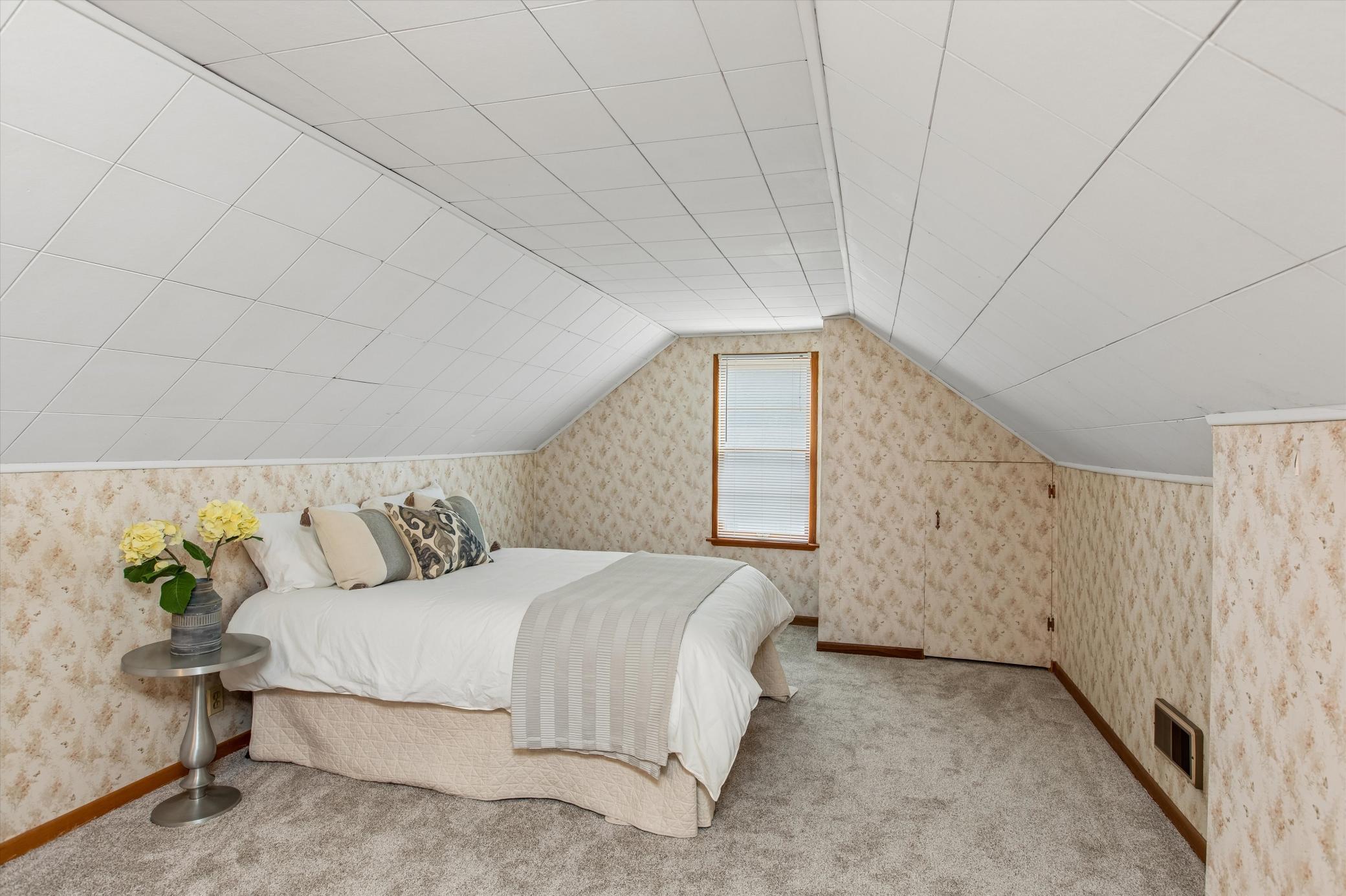 Room for all in second floor bedroom and play area.