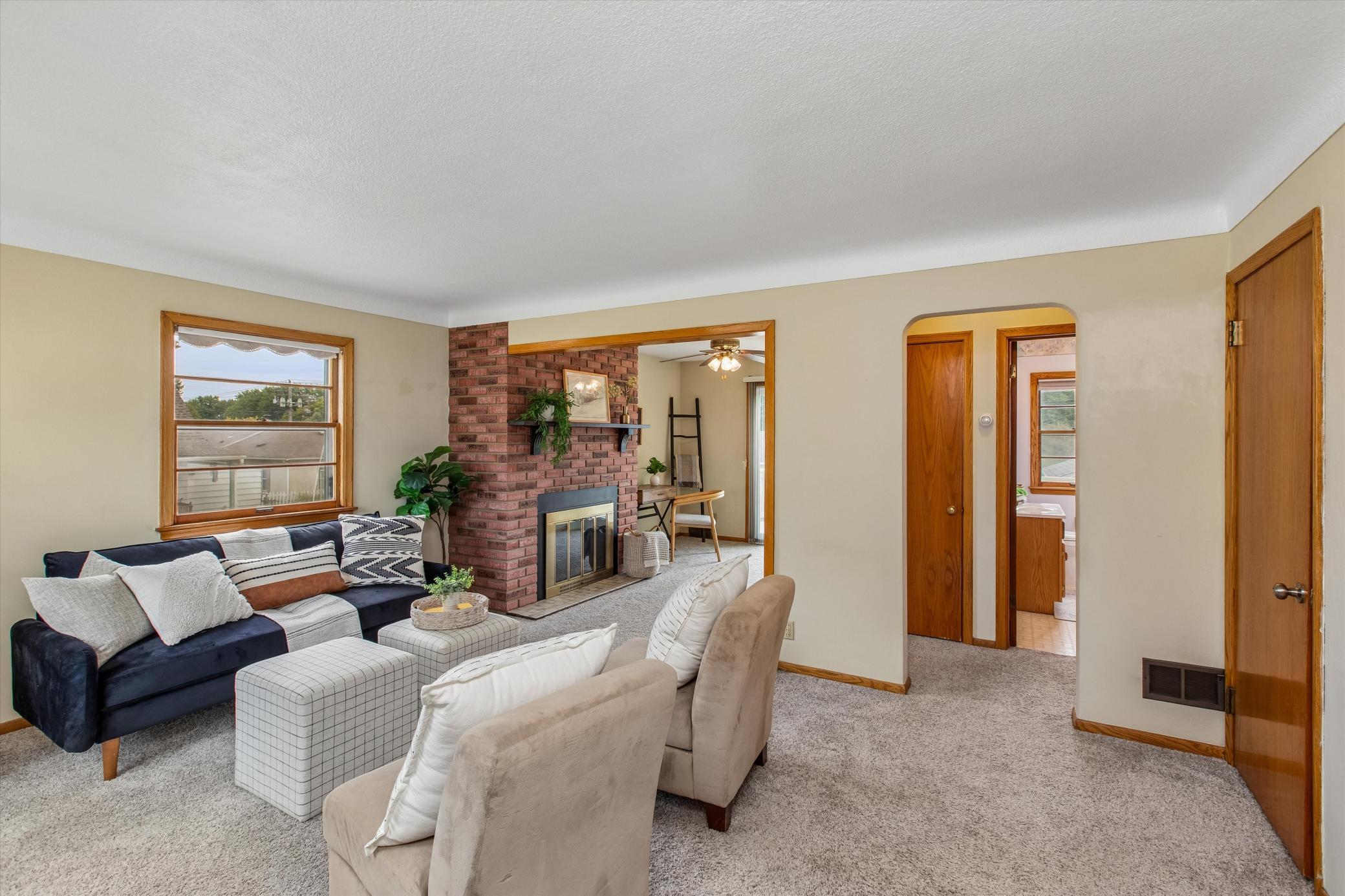 Lots of natural light filtering in all over!