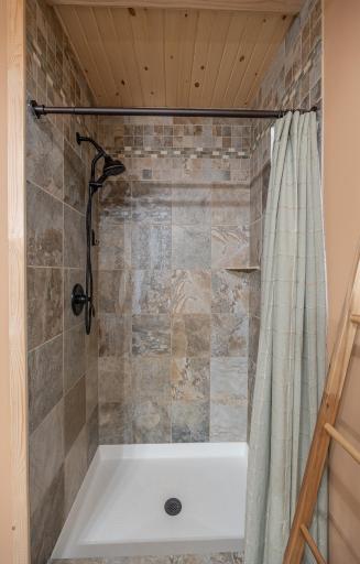 5020 Woodland Drive NW, Hackensack, MN 56452