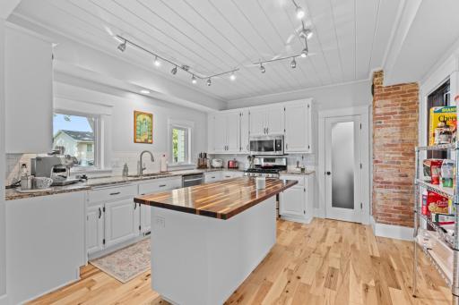 Stainless steel appliances/ pantry