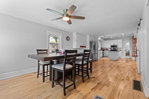 Dinette/ Kitchen