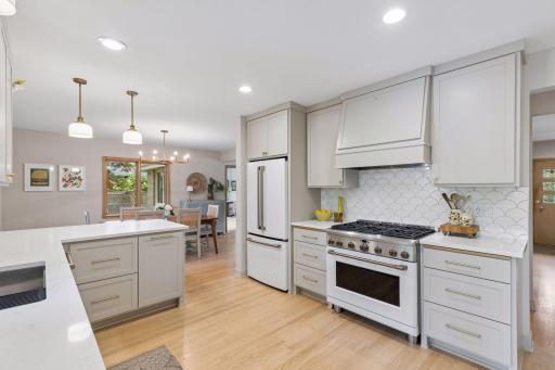 2237 Edgcumbe Road, Saint Paul, MN 55116