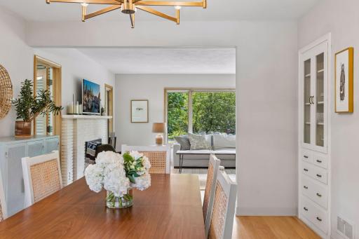 2237 Edgcumbe Road, Saint Paul, MN 55116