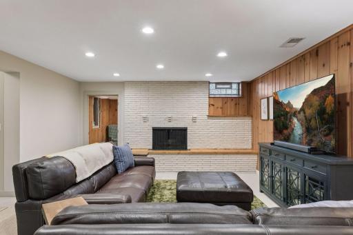 2237 Edgcumbe Road, Saint Paul, MN 55116