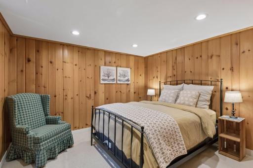 2237 Edgcumbe Road, Saint Paul, MN 55116