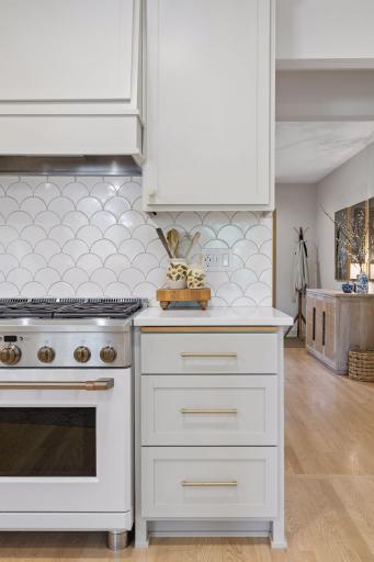 2237 Edgcumbe Road, Saint Paul, MN 55116