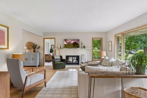 2237 Edgcumbe Road, Saint Paul, MN 55116