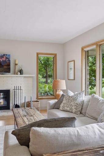 2237 Edgcumbe Road, Saint Paul, MN 55116