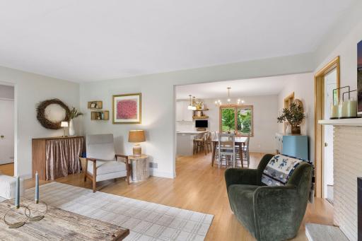 2237 Edgcumbe Road, Saint Paul, MN 55116