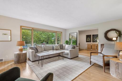 2237 Edgcumbe Road, Saint Paul, MN 55116