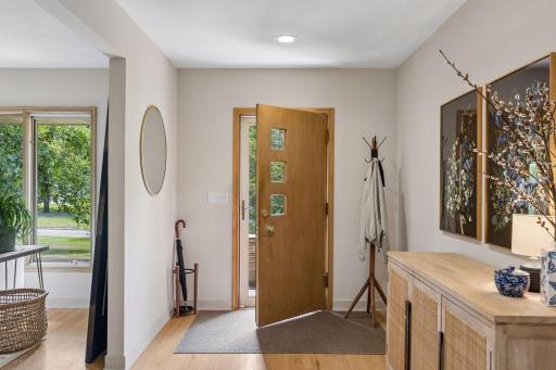 2237 Edgcumbe Road, Saint Paul, MN 55116