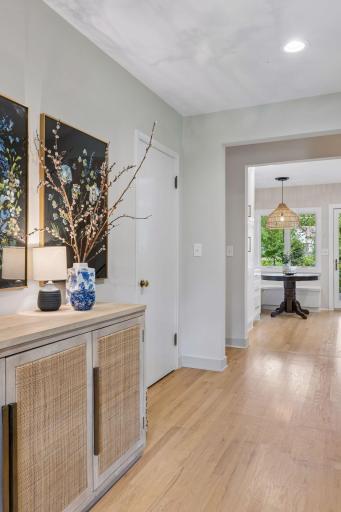 2237 Edgcumbe Road, Saint Paul, MN 55116