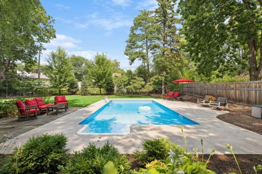 2237 Edgcumbe Road, Saint Paul, MN 55116