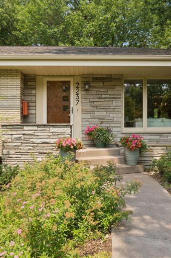 2237 Edgcumbe Road, Saint Paul, MN 55116