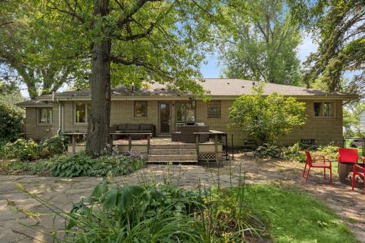 2237 Edgcumbe Road, Saint Paul, MN 55116