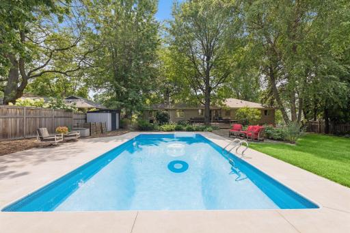 2237 Edgcumbe Road, Saint Paul, MN 55116