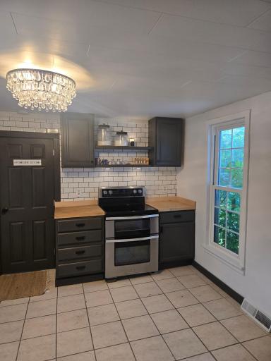 Another angle of the kitchen.