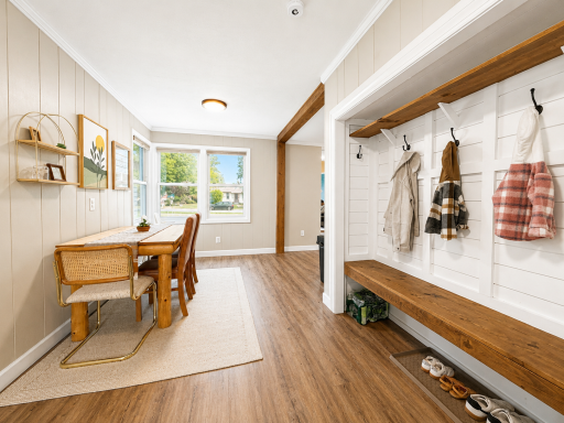 08 Dining Room & Back Foyer.png