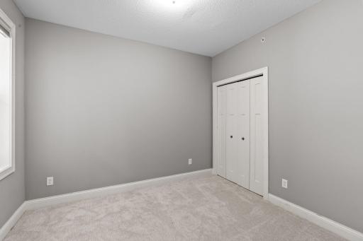 620 Liberty Way, Vadnais Heights, MN 55127