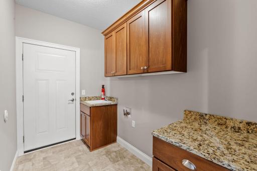 620 Liberty Way, Vadnais Heights, MN 55127